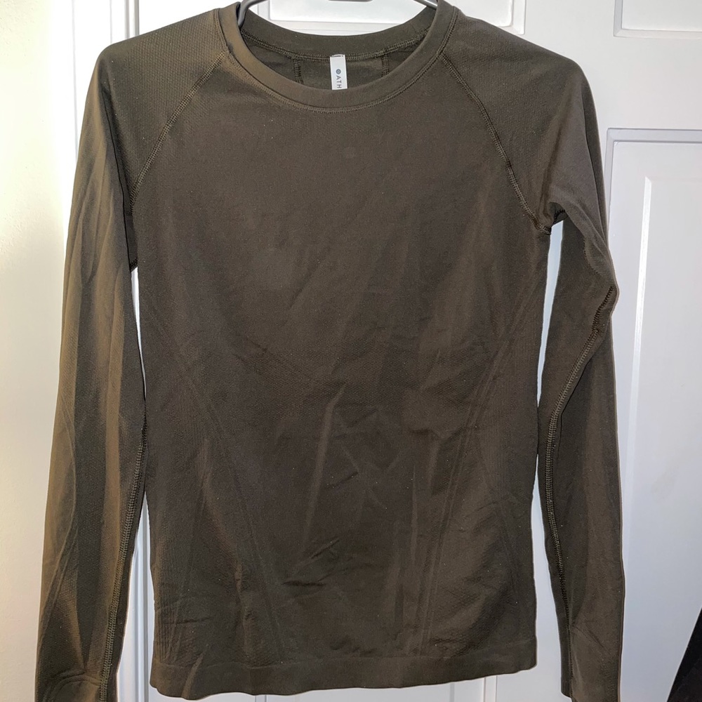 Athleta Momentum Top